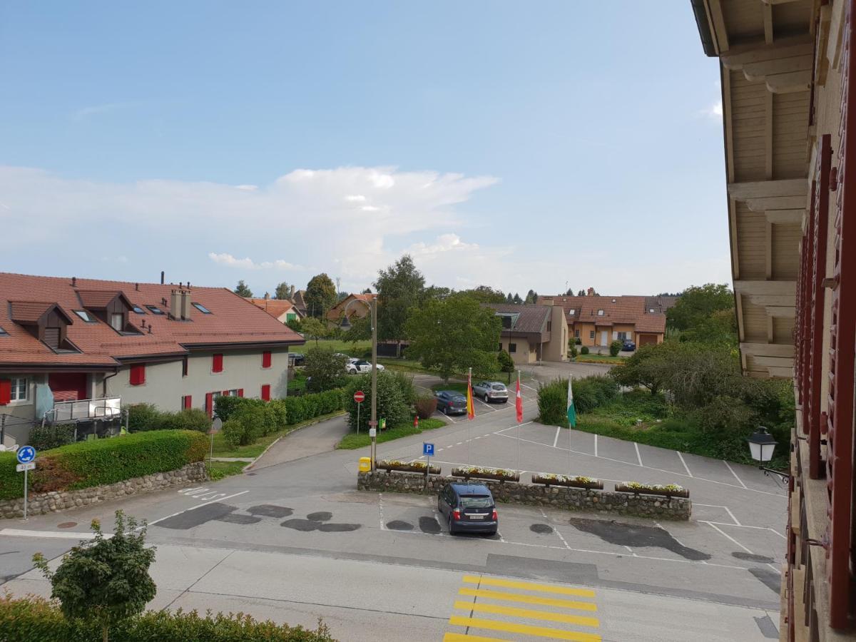 Auberge De Ballens Exterior photo